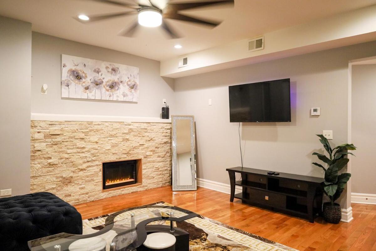 Gorgeous 4Bdr In Chicago,15Mins From Dwtn Apartment Exterior photo